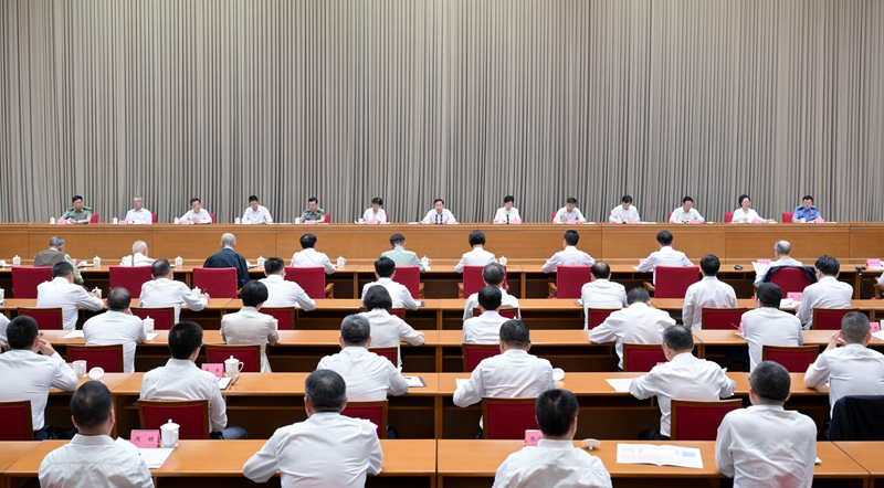 四川省学习贯彻习近平总书记在纪念中国人民抗日战争暨世界反法西斯战争胜利80周年大会上重要讲话精神座谈会召开 大力传承和弘扬伟大抗战精神 在新征程上奋力谱写中国式现代化四川新篇章 王晓晖讲话 施小琳主持 田向利于立军出席「相关图片」
