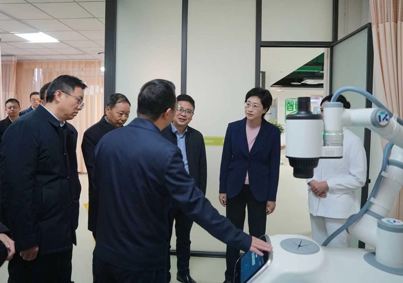 施小琳在调研民生实事推进落实情况时强调 高质量推动各项民生实事落地见效 切实增强人民群众获得感幸福感安全感「相关图片」 施小琳在调研民生实事推进落实情况时强调 高质量推动各项民生实事落地见效 切实增强人民群众获得感幸福感安全感「相关图片」
